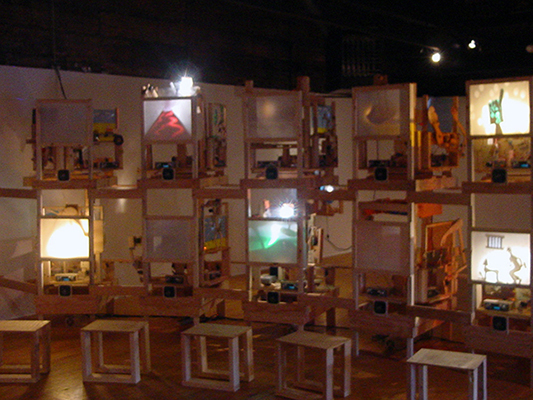 Ian Burns sculpture. On Screen. 2006