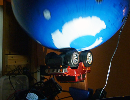 Ian Burns sculpture. Makin' Tracks. 2010